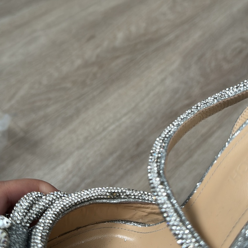 New Mach & Mach Double Bow Crystal-Embellished Silver Glitter Pumps Size 36 - Picture 8 of 8